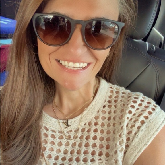 Meet your Posher, Haley - Picture 4 of 4